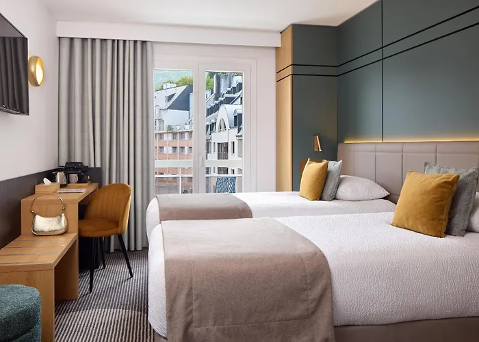 Resort: Hotel Roissy